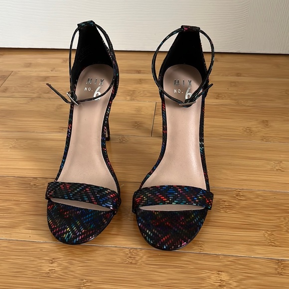 Mix No. 6 4 inch heel ! - Picture 2 of 4